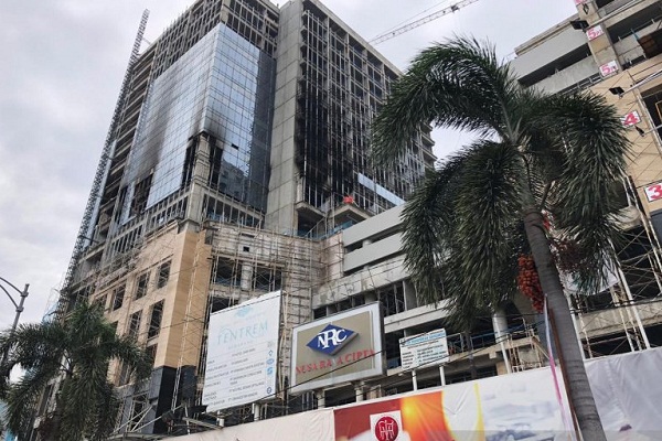 4 Lantai Proyek Hotel Tentrem Semarang Terbakar
