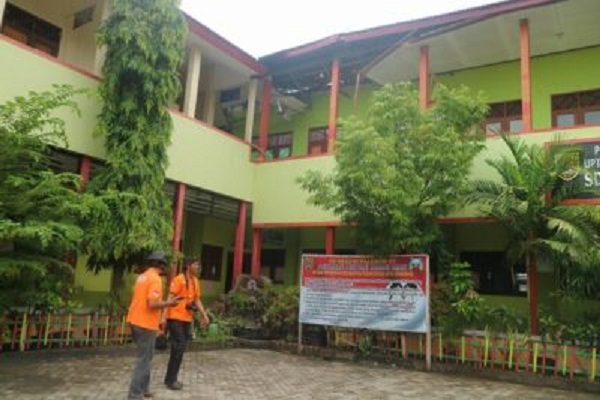 Atap Sekolah Ramah Anak di Semarang Jebol, Tim Inafis Datang…