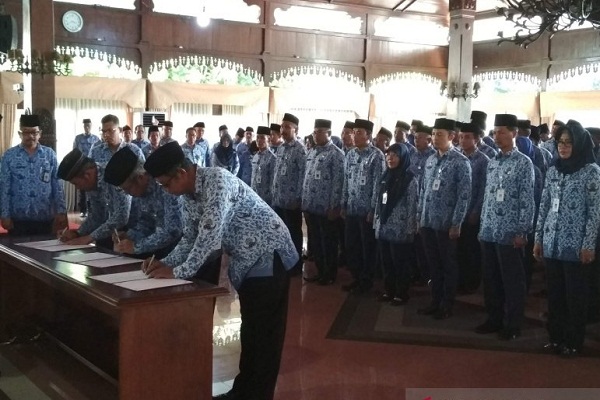 BKPP Hukum 4 ASN Kudus, 2 Karena Selingkuh