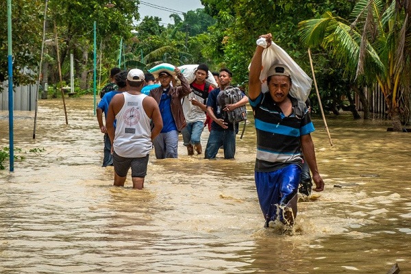 Ratusan Warga Demak Mengungsi Gara-Gara Tanggul Sungai Tuntang Jebol