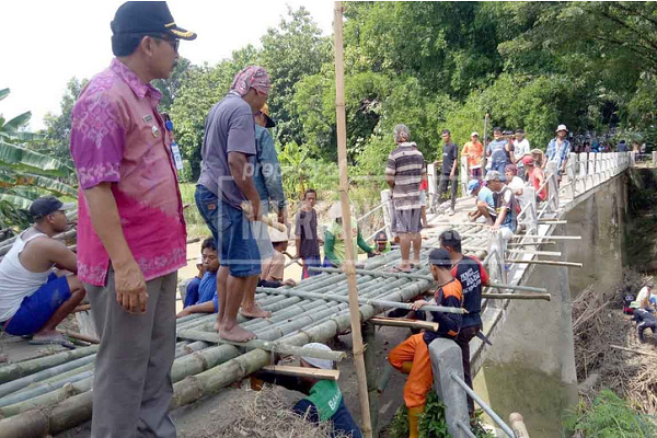 Jembatan Infrastruktur Desa Grobogan Nyaris Ambrol