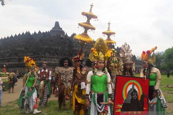 Insan Wisata Magelang Ruwat Rawat Candi Borobudur