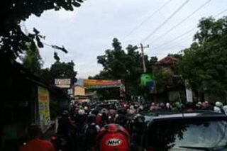 Kemacetan di Kelurahan Meteseh, Kecamatan Tembalang, Kota Semarang, Jawa Tengah. (Facebook—Burhan Naval Arifin)