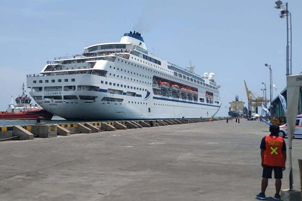 Semarang Izinkan Kapal Pesiar MV Colombus Bersandar