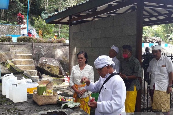 Dirundung Covid-19, Melasti di Magelang Sederhana