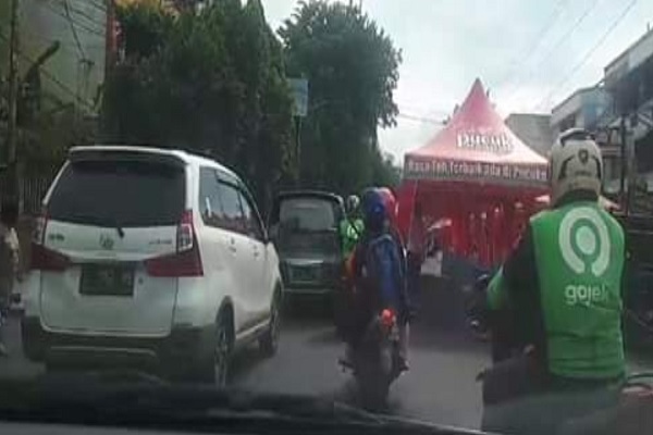 Festival Kuliner Jl. Depok Semarang Dituding Bikin Macet