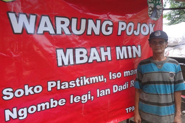 Warung di Semarang Ini Cukup Dibayar Sampah