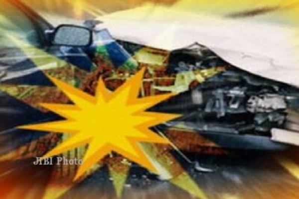 ABG Berboncengan 3 Kecelakaan Tabrak Truk Parkir di Kudus, 1 Tewas