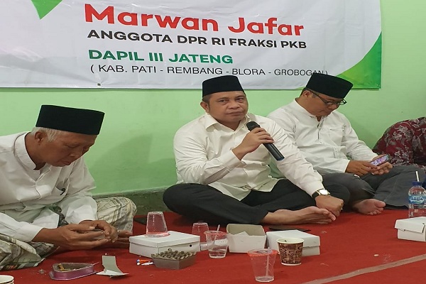 Reses di Rembang, Mantan Menteri Desa Soroti Harga Garam