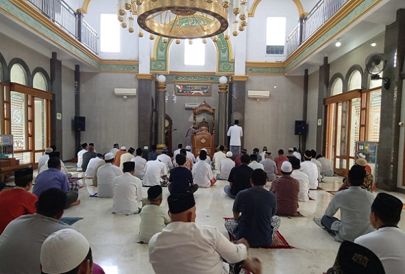 Salat Jumat Tetap Digelar di Purwodadi, Mesjid Terapkan Protap Lindungi Jemaah