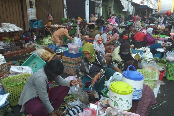 Pasar Pagi Salatiga Ditutup Lebih Dini, Pukul 06.15 WIB Sirene Sudah Berbunyi