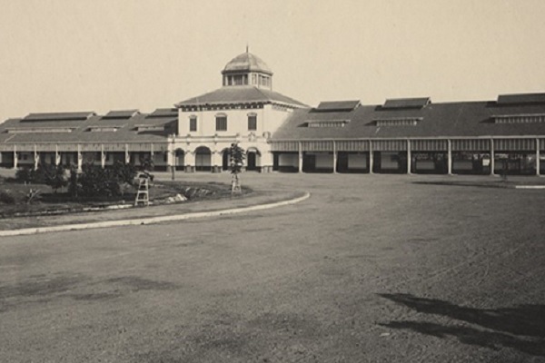Stasiun Semarang Tawang Nan Sarat Sejarah