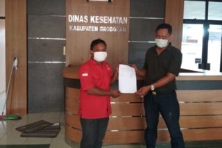 Penyerahan APD ke Dinkes Grobogan. (Semarangpos.com–Istimewa)