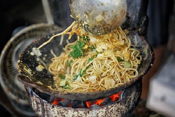 Bakmi Jowo Pak Gareng, Sajian Kuliner Populer di Semarang