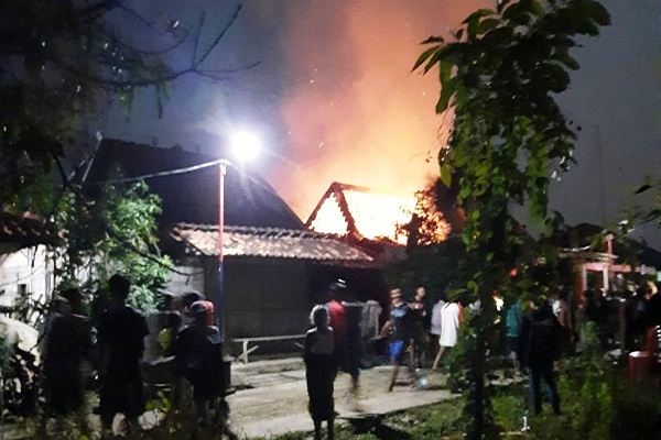 Gegara Korsleting Rumah Warga Godong Grobogan Ludes Terbakar