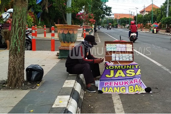 Penukaran Uang Baru di Jepara Tetap Menjamur saat Pandemi Covid-19