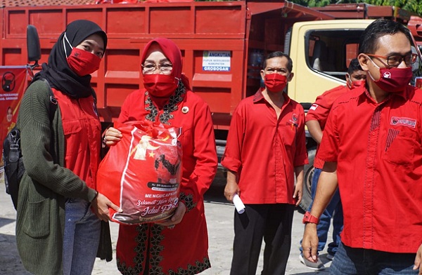 Jaga Kekompakan saat Pandemi Covid-19, PDIP Grobogan Bagikan Bingkisan ke Pengurus Partai