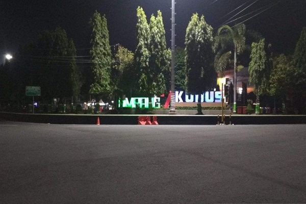 Kegiatan Malam Dibatasi, Kudus Digigit Sepi…