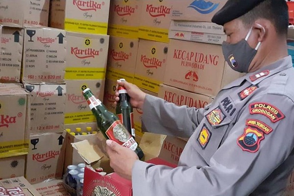 408 Botol Miras Disita Polres Grobogan dari Toko Kelontong di Purwodadi