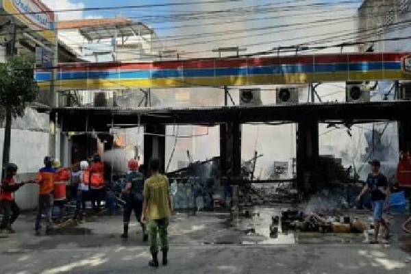 Dilalap Si Jago Merah, Retail Indomaret Sondakan Solo Ludes, Ini Penyebabnya…