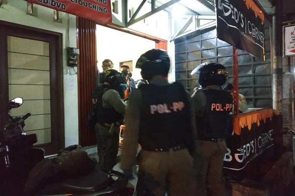 Jam Malam Wonosobo Diabaikan Pelaku Usaha