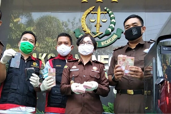 Tersangka Kasus Suap PDAM Kudus Tak Serta Merta Ditahan