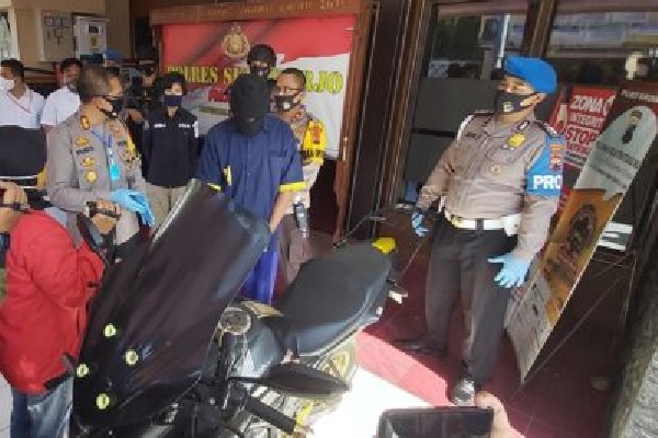 Yakinkan Polisi, Korban Begal Fiktif di Sukoharjo Silet Lengan dan Paha Sendiri