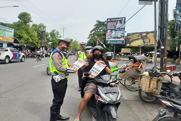 Satlantas Polres Grobogan Ingatkan Masyarakat Patuhi Protokol Kesehatan