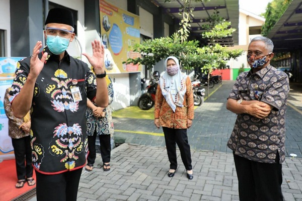 Gubernur Jateng Sampaikan Masukan PPDB 2020 ke Kemendikbud