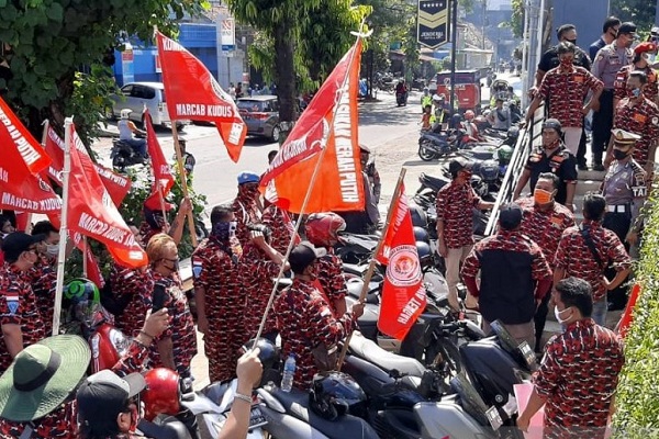 Satpol PP Tebang Pilih, Demo Protes Kafe Pecah di Kudus