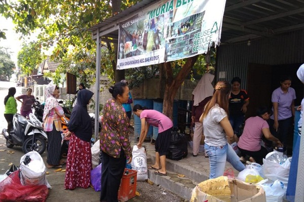 Pegadaian Kudus Tawarkan Tukar Sampah Jadi Emas