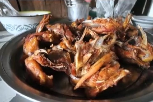 Ayam Goreng Mbah Tumbu Legendaris di Gunungkidul