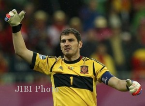 Kiper Legendaris Spanyol Iker Casillas Resmi Pensiun