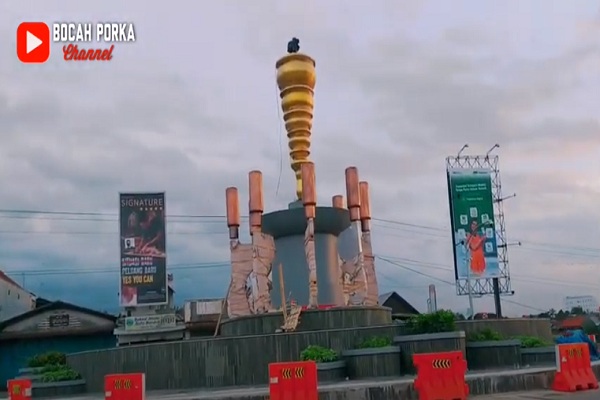 Ini Dia Tugu Gada Rujakpala, Ikon Baru Purwokerto Buatan Cepogo Boyolali