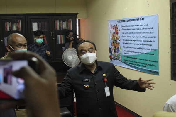 Bekas Pj. Wali Kota Semarang Meninggal karena Covid-19, Ganjar: Ada Komorbiditas Jantung