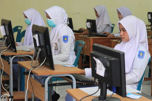 UN Dihapus, US Jadi Syarat Kelulusan Siswa SMA/SMK di Jateng