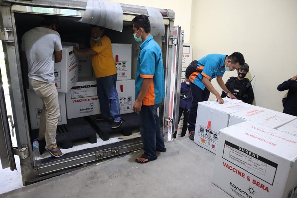Sejuta Dosis Vaksin Covid-19 Tiba di Jateng, Semarang Dapat Jatah 10.000 Vail, Solo 7.000 Vail