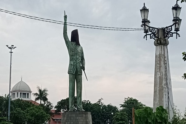Patung Bung Karno Selesai Dibangun, Polder Tawang Kian Instagramable