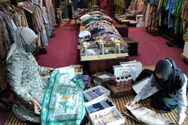 Batik Tulis Kudus Makin Diminati Selama Ramadan