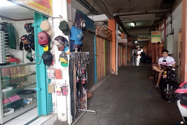 Pemkab Semarang Perpanjang PPKM, Pedagang Pasar Protes