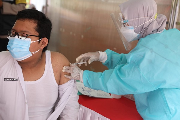 Jelang Pembelajaran Tatap Muka, Semarang Kebut Vaksinasi Pelajar