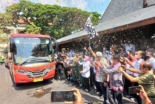 Trans Jateng Semarang-Godong Diluncurkan, Ganjar: Mudahkan Buruh dan Pelajar