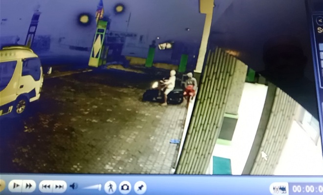 Pencurian Uang Infak di Masjid Karanganyar Terekam CCTV