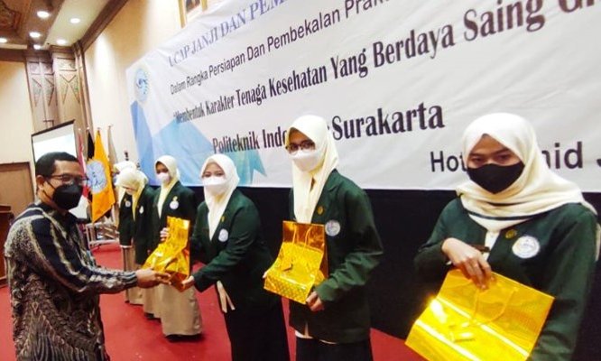 Softskill, Kunci Sukses Mahasiswa Politeknik Indonusa Terjun di Dunia Industri