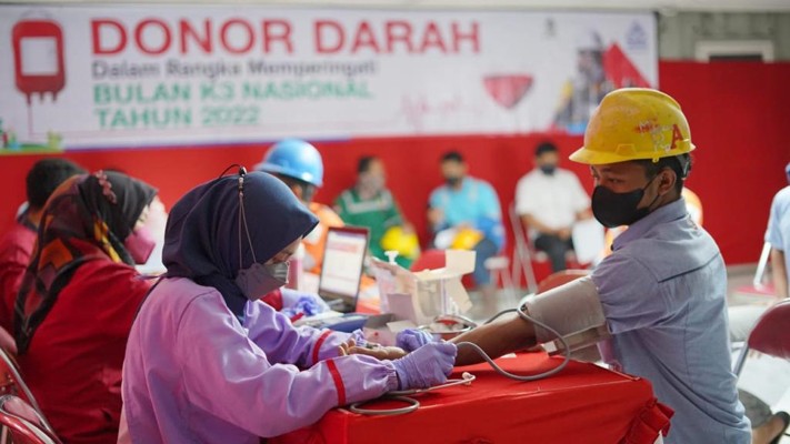Donor Darah Peringati Bulan K3, Semen Gresik Sumbang Ratusan Kantong Darah