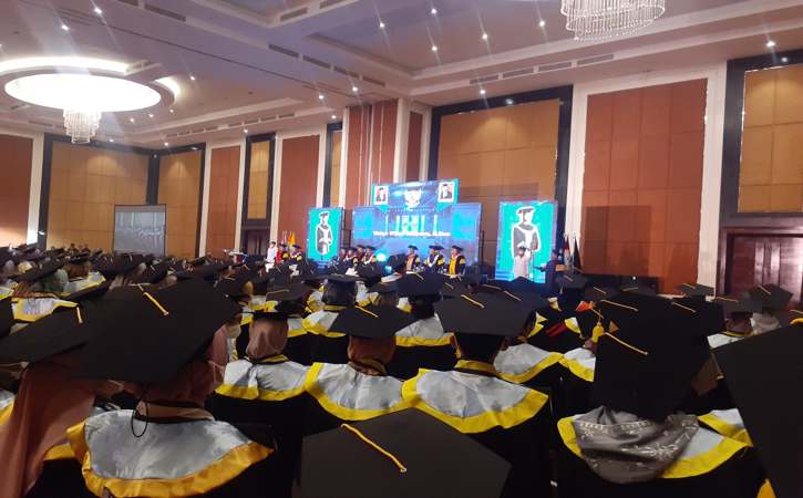 Siapkan SDM Berkualitas, Prosesi Wisuda ke-17 Politeknik Indonusa Bawa Konsep Society 5.0