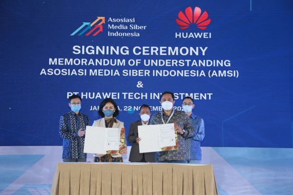 Kembangkan Kecakapan Digital, Huawei dan AMSI Resmi Kerja Sama