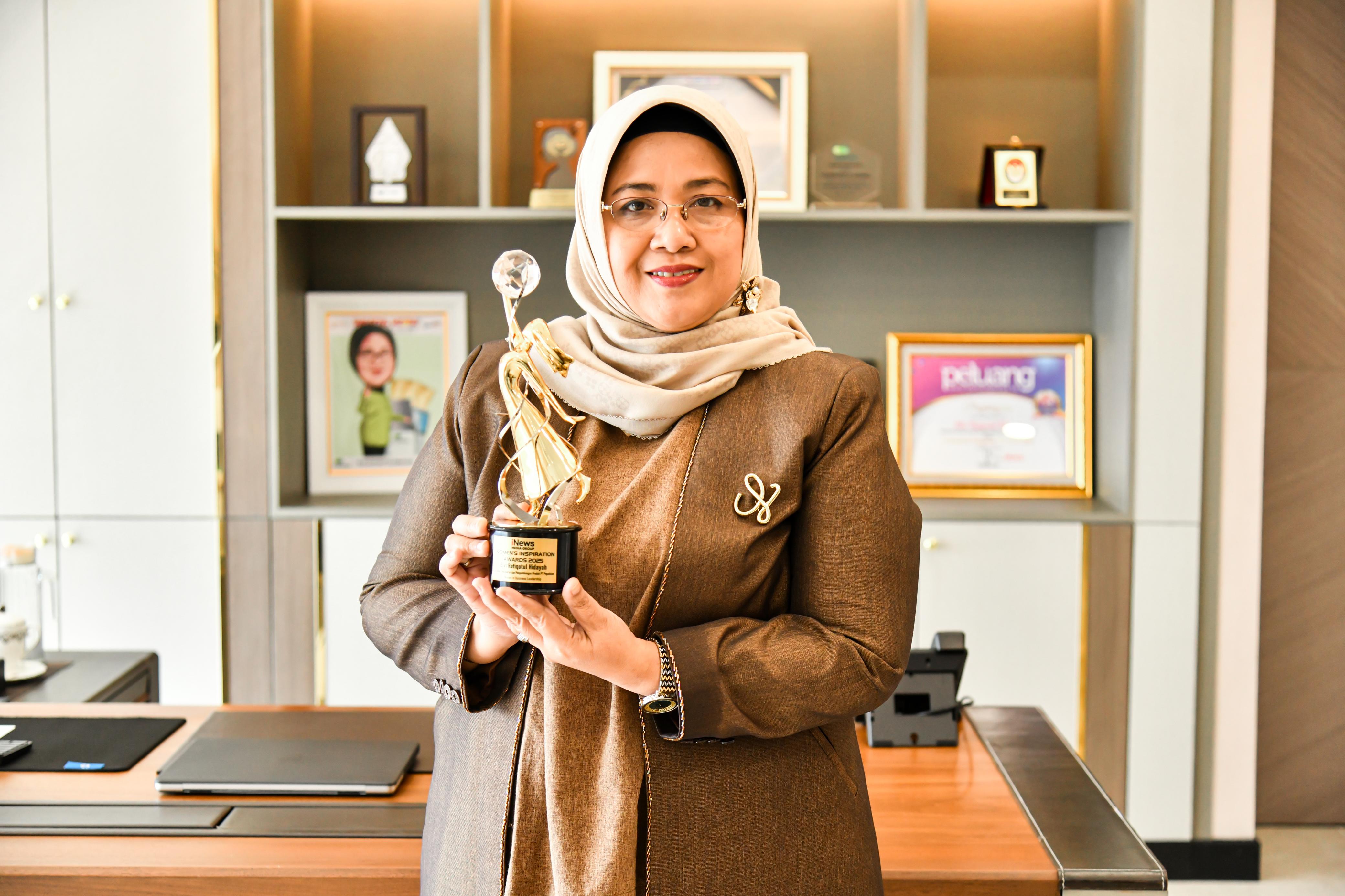 Menjadi Kartini Menginspirasi, Direktur Pegadaian Raih Penghargaan Women’s Inspiration Awards 2025