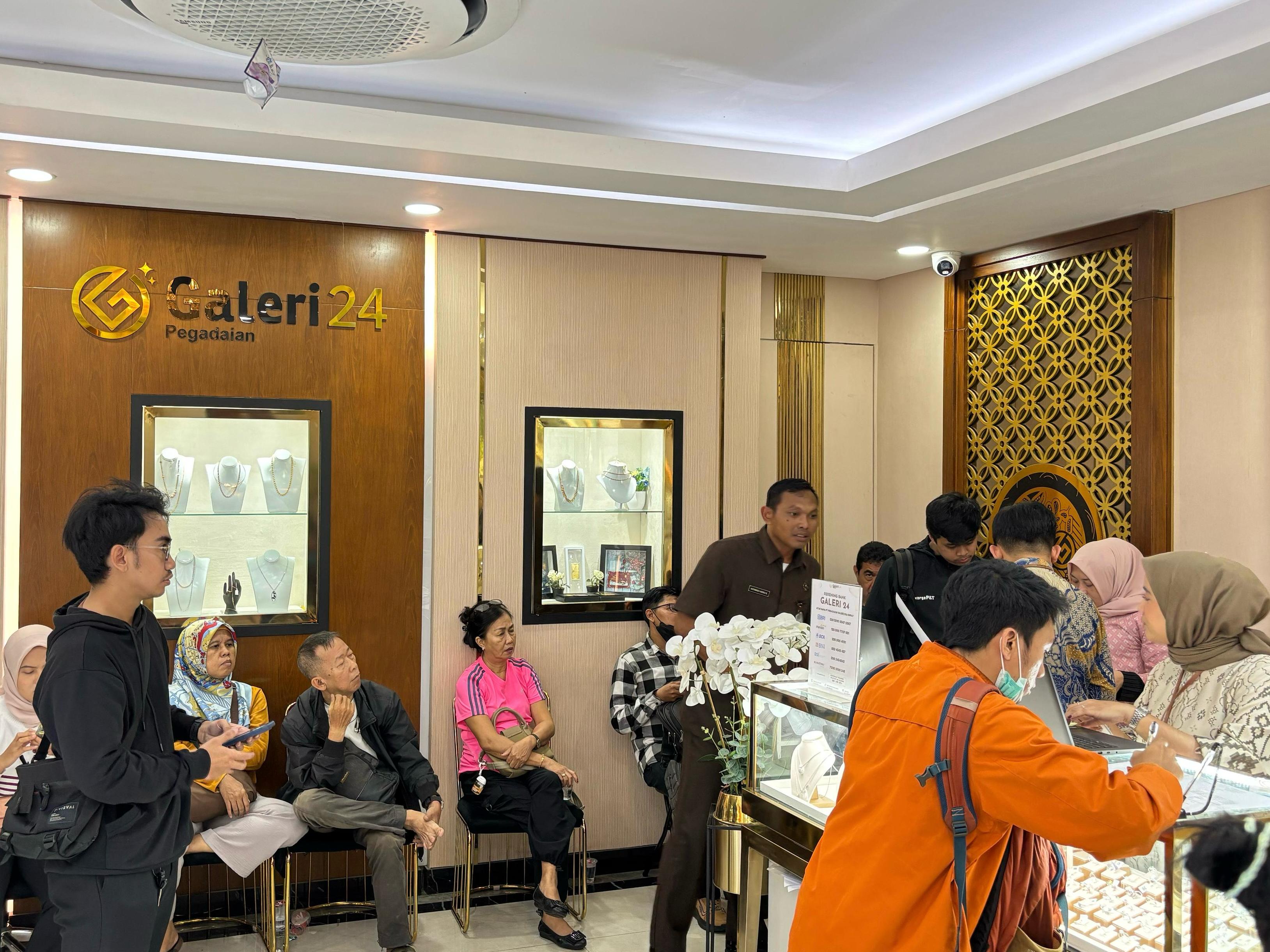 Emas Pegadaian Galeri 24 Laris Manis Diburu Masyarakat seusai Lebaran