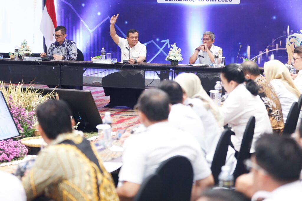 Upaya Menekan Laju Inflasi di Jawa Tengah, Begini Strategi Gubernur Ahmad Luthfi